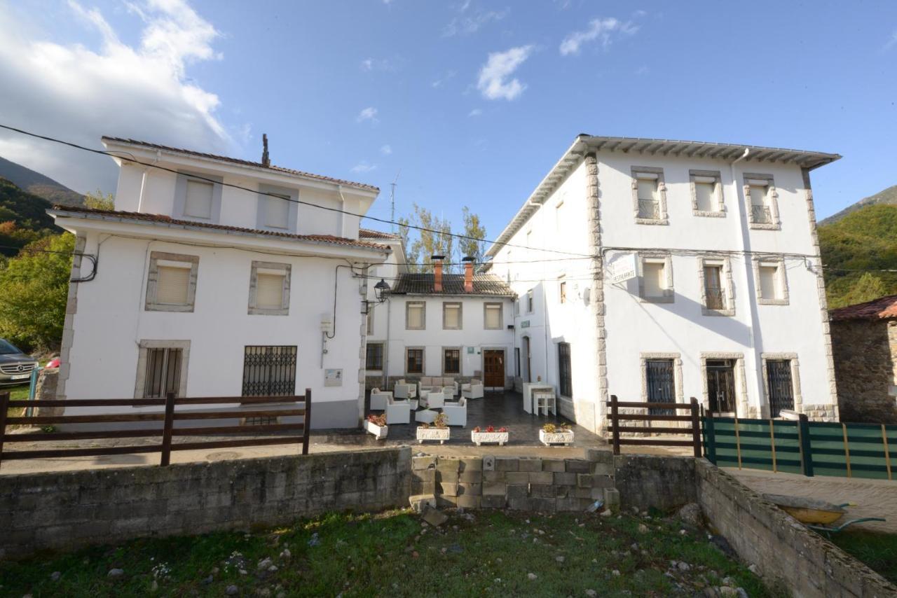 Hostal Casa Abascal Posada De Valdeon Kültér fotó