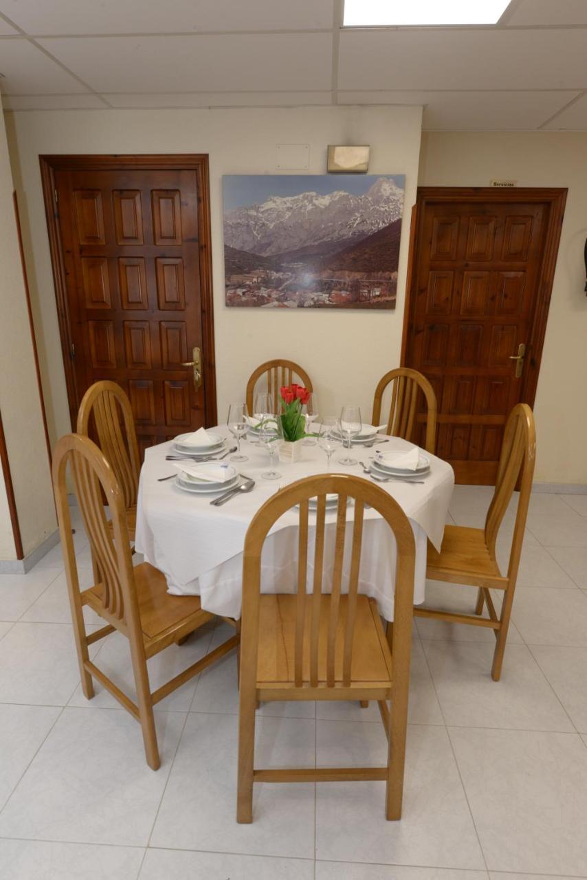 Hostal Casa Abascal Posada De Valdeon Kültér fotó