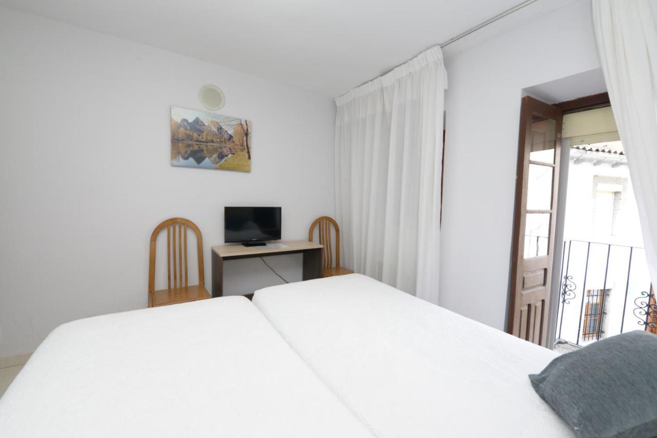 Hostal Casa Abascal Posada De Valdeon Kültér fotó