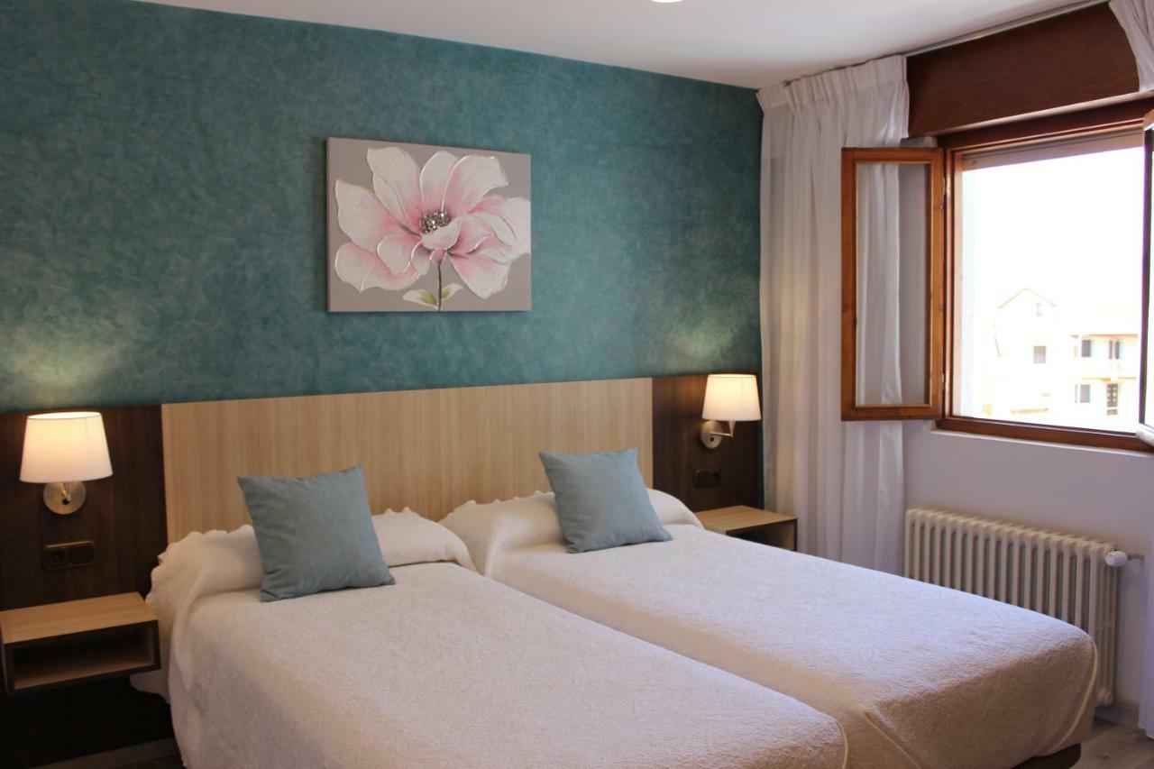 Hostal Casa Abascal Posada De Valdeon Kültér fotó