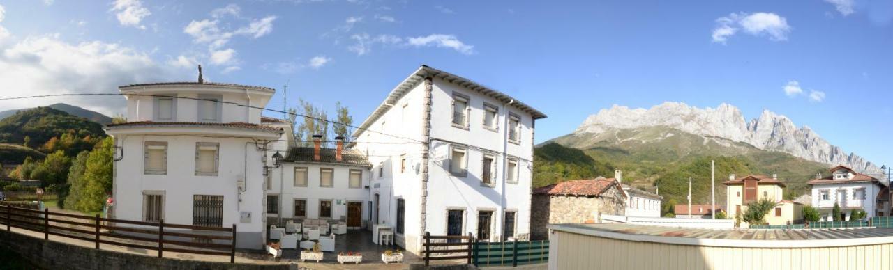 Hostal Casa Abascal Posada De Valdeon Kültér fotó